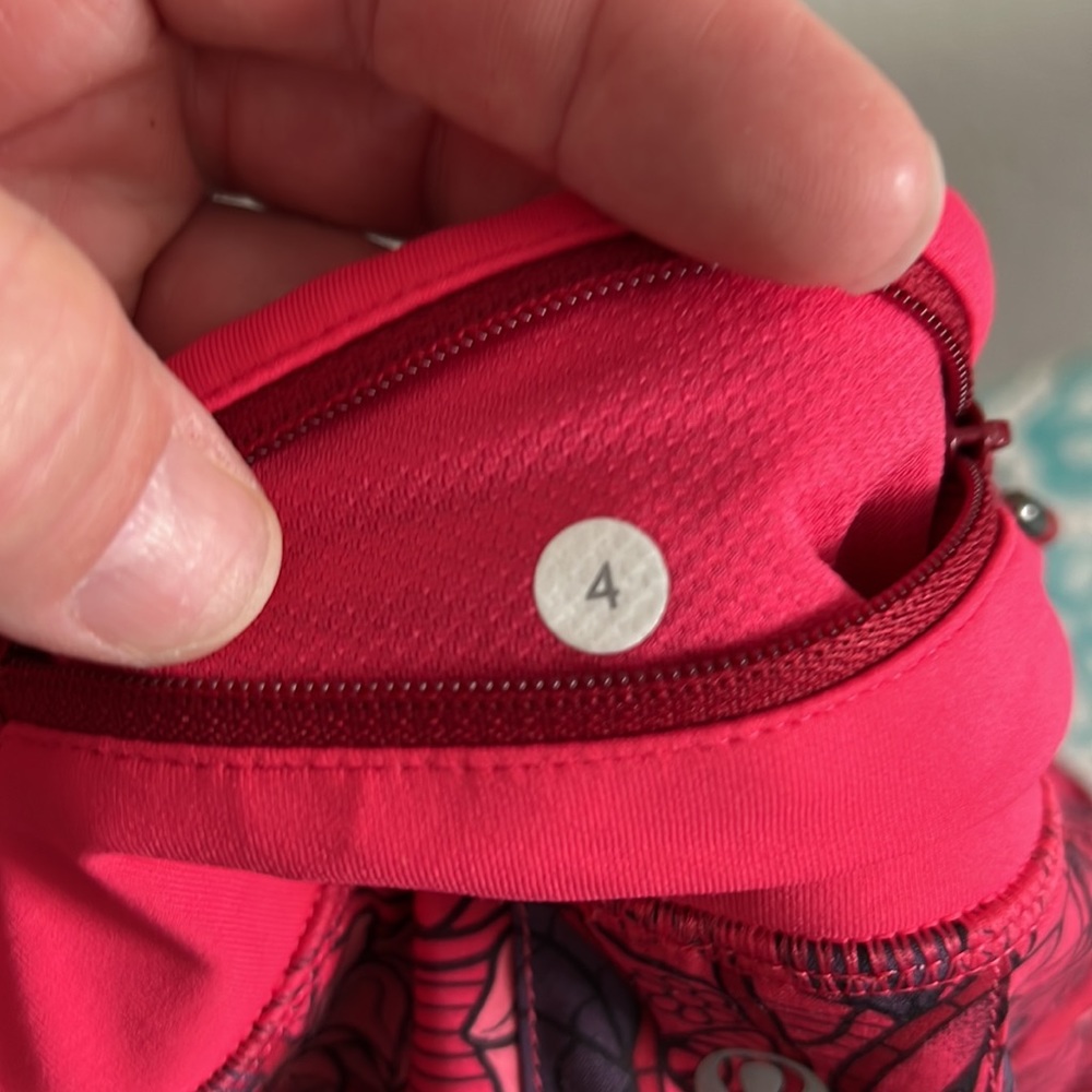 Lululemon pacesetter skirt!  Great condition! - Picture 3 of 4